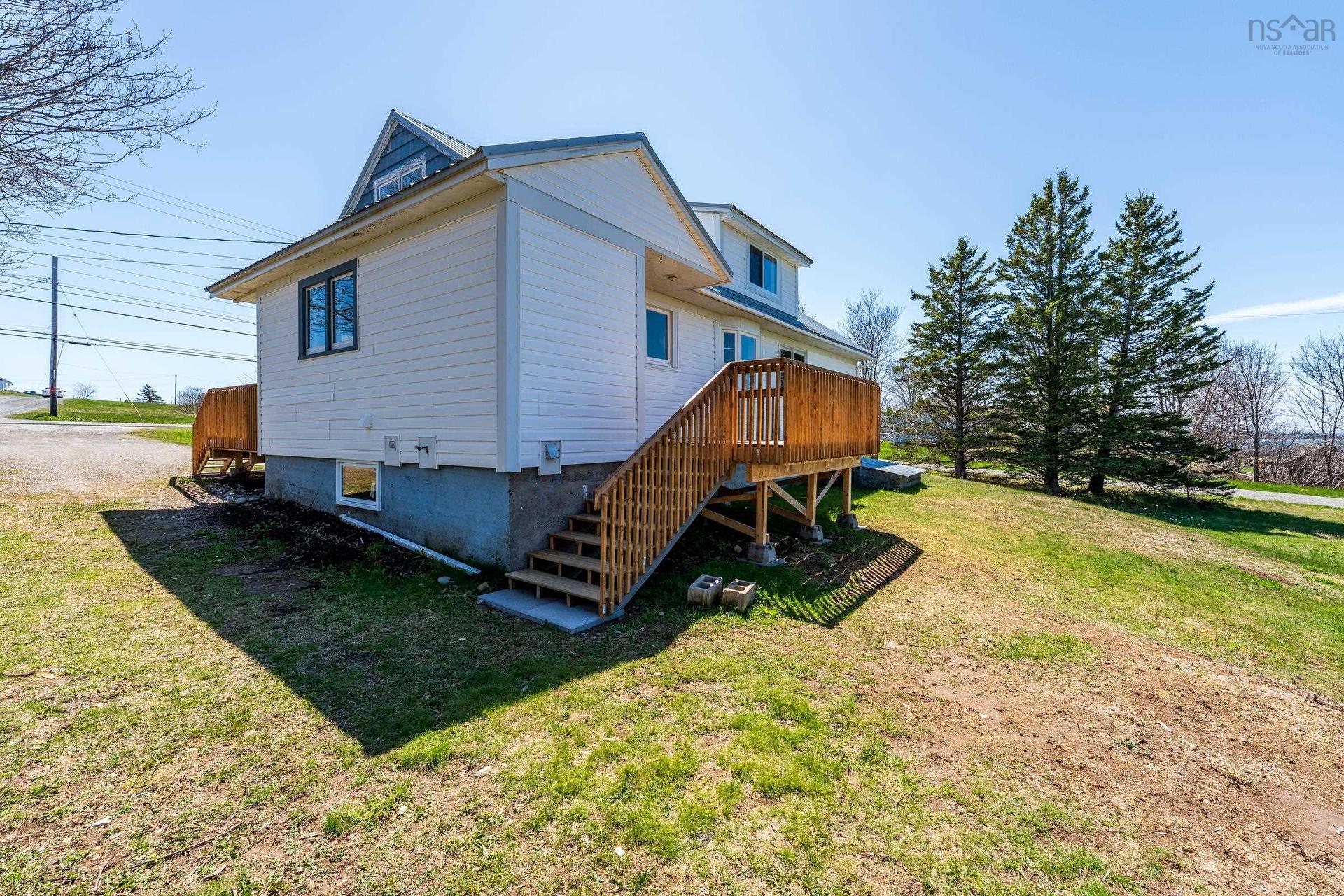 3367 Highway 1, Belliveaus Cove, NS