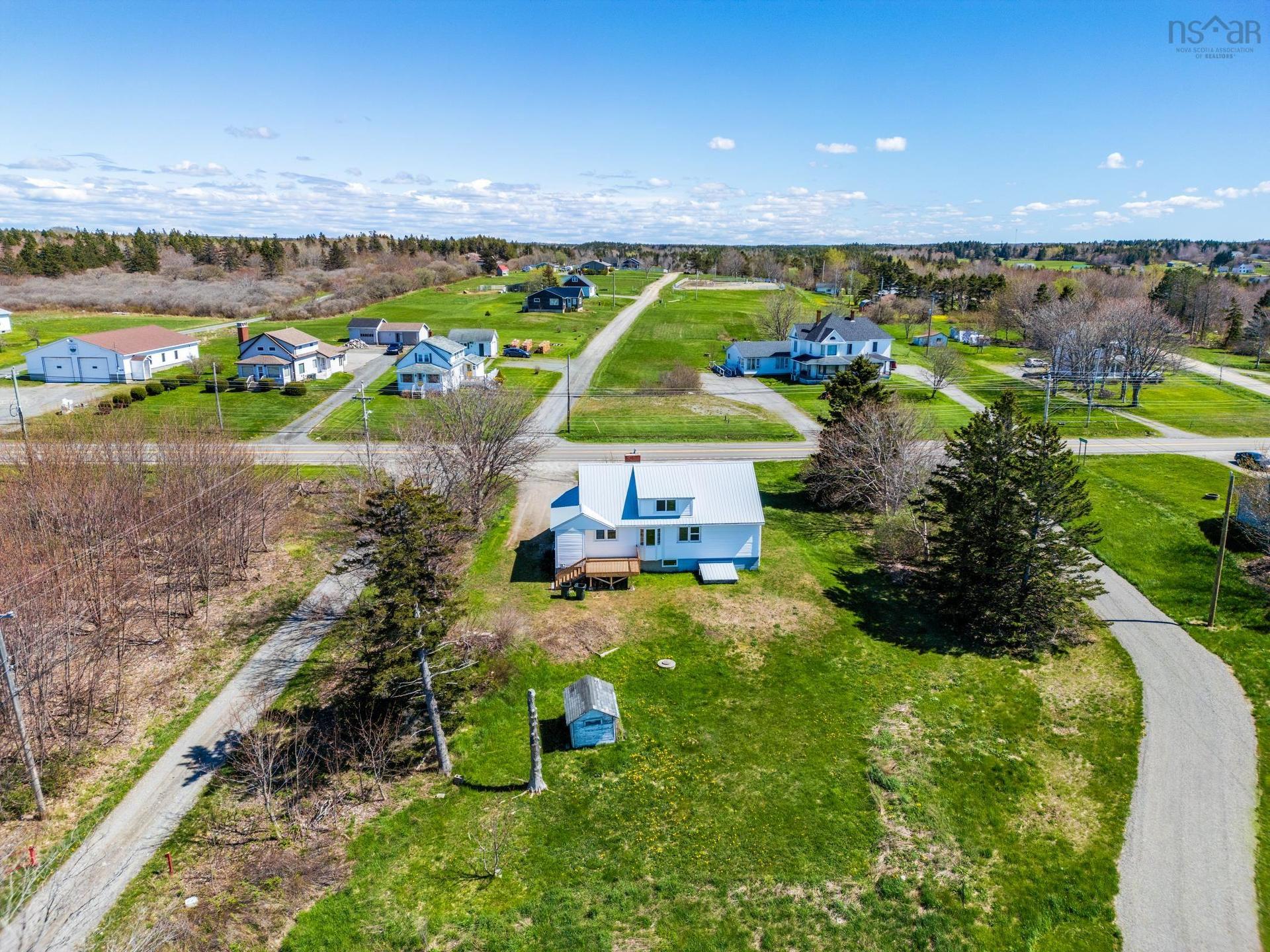 3367 Highway 1, Belliveaus Cove, NS