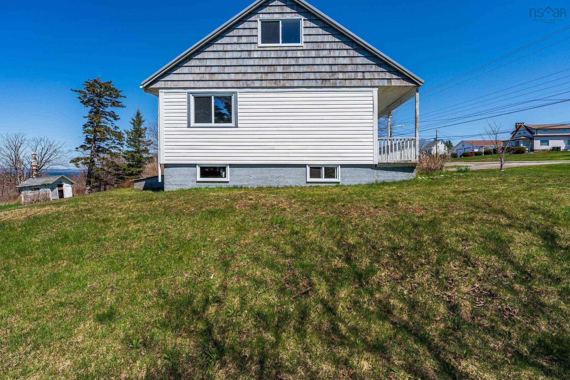 3367 Highway 1, Belliveaus Cove, NS