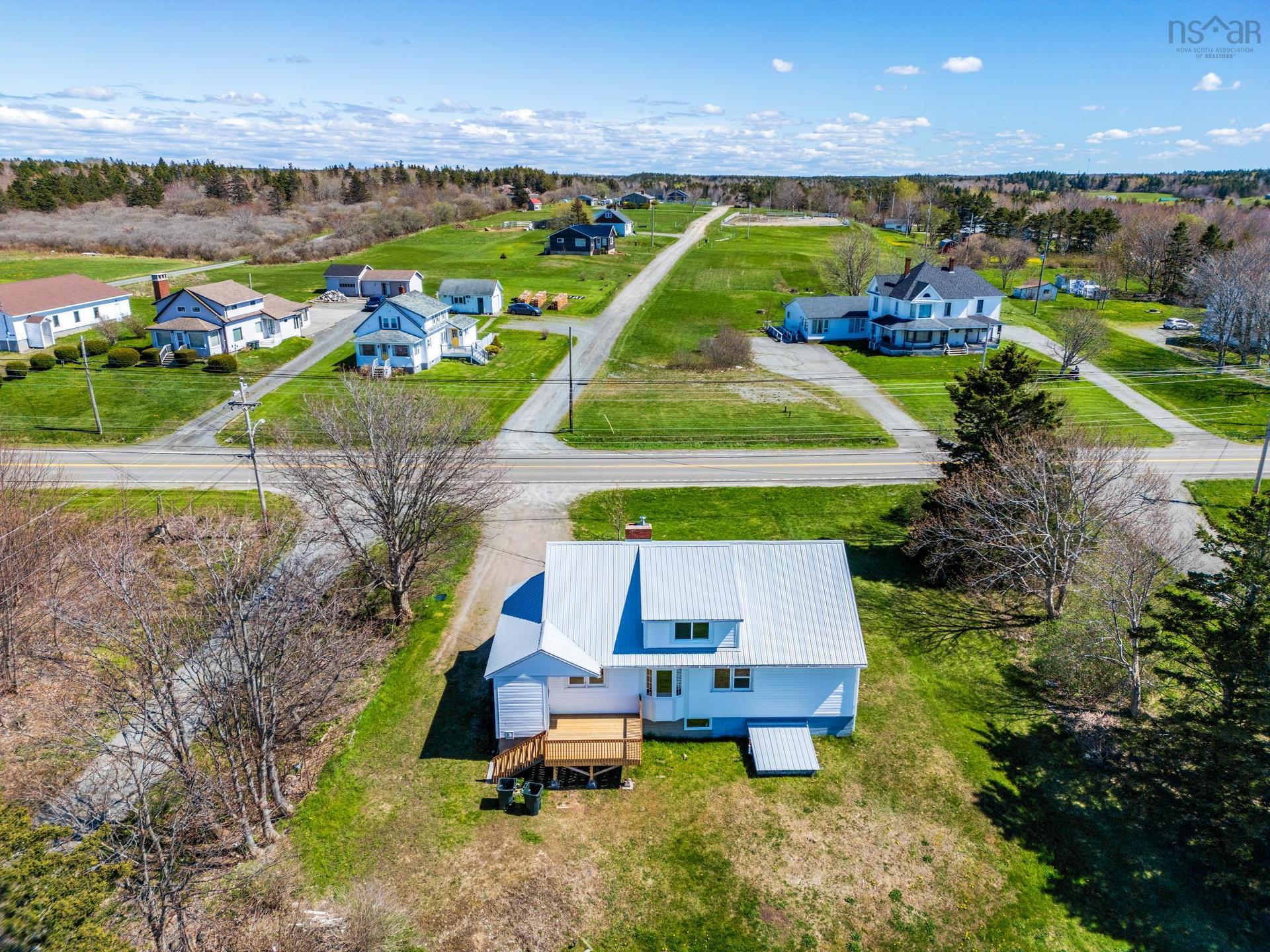 3367 Highway 1, Belliveaus Cove, NS