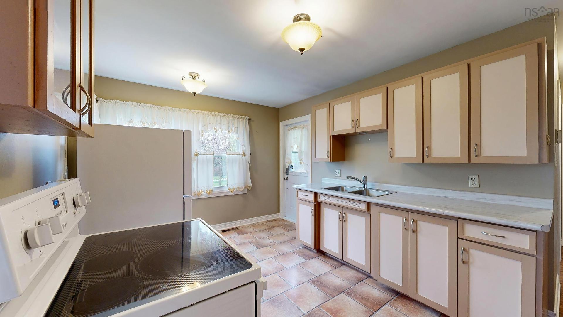 12379 3 Highway, Rhodes Corner, NS