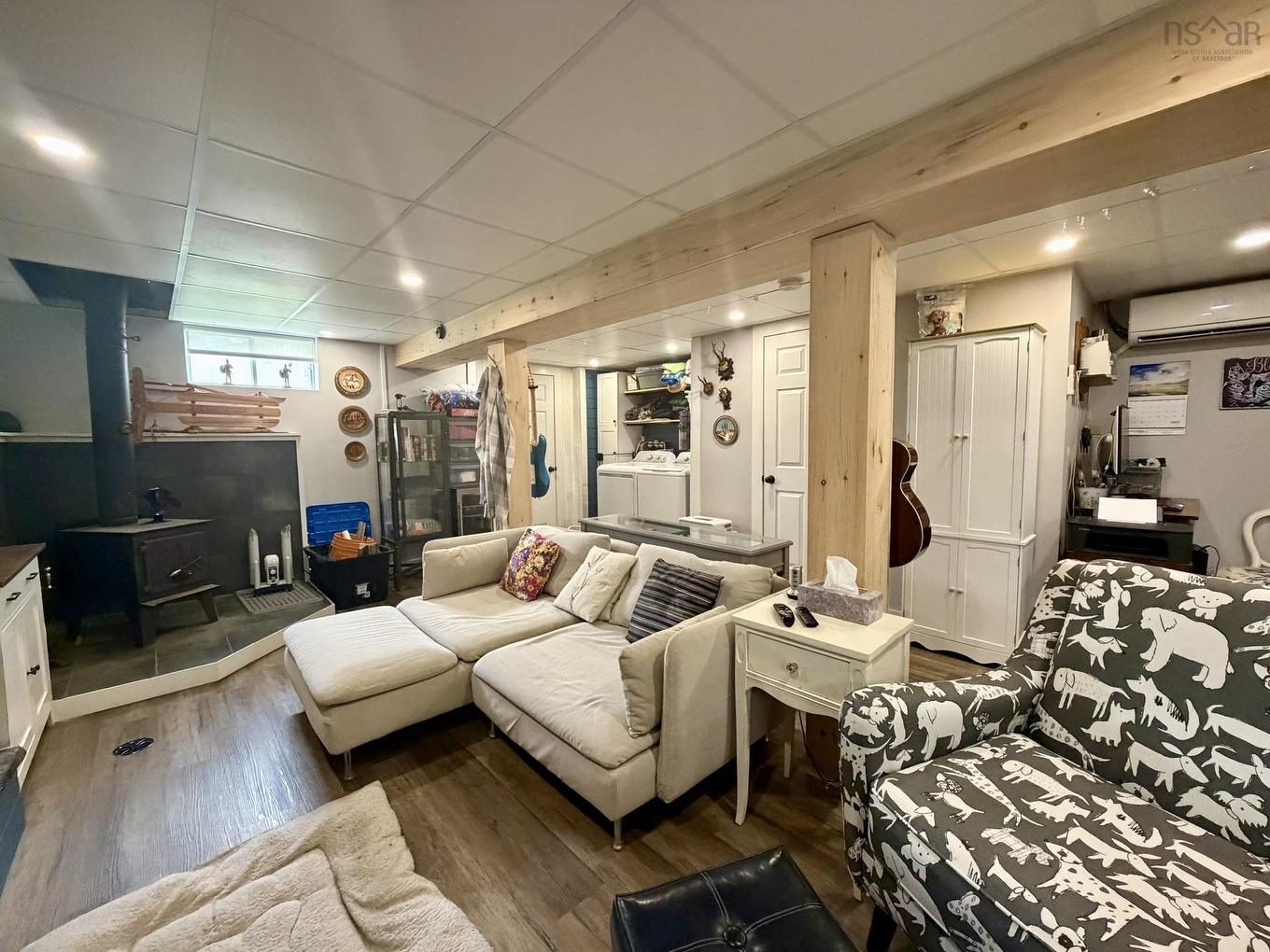 9384 Highway 7, Stillwater, NS