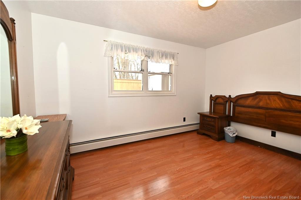 730 Irvine St, Devon, NB