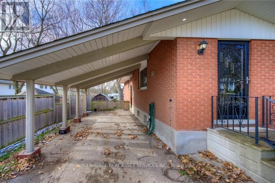 199 Dixie Crescent, Waterloo, ON - Outdoor With Exterior