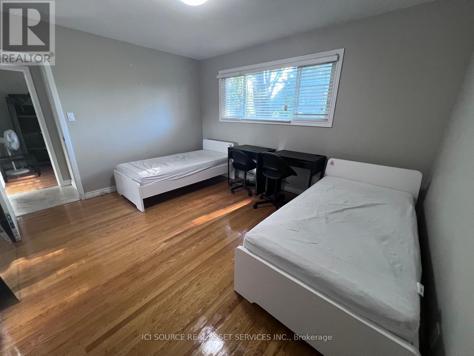 199 Dixie Crescent, Waterloo, ON - Indoor Photo Showing Bedroom