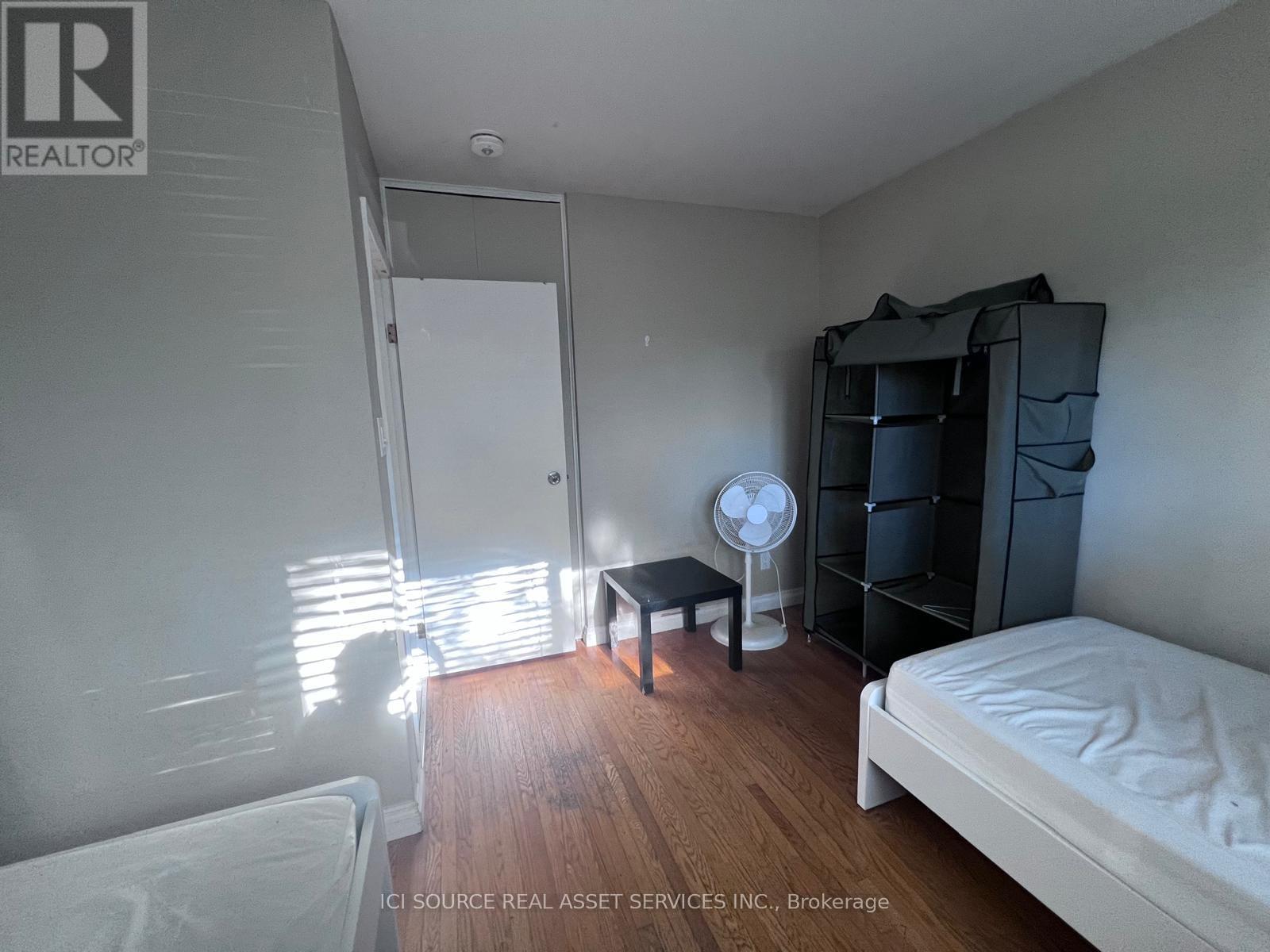 199 Dixie Crescent, Waterloo, ON - Indoor Photo Showing Bedroom