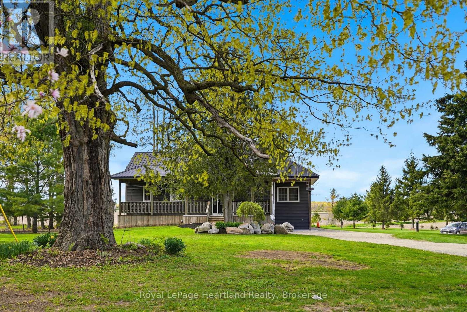 5106 5Th Line, Minto, ON - Outdoor With View