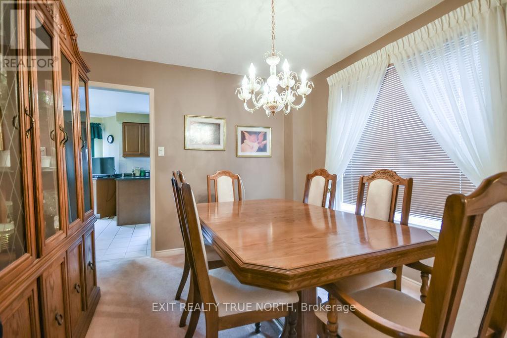 53 Etherington Crescent, Barrie, ON - Indoor Photo Showing Dining Room