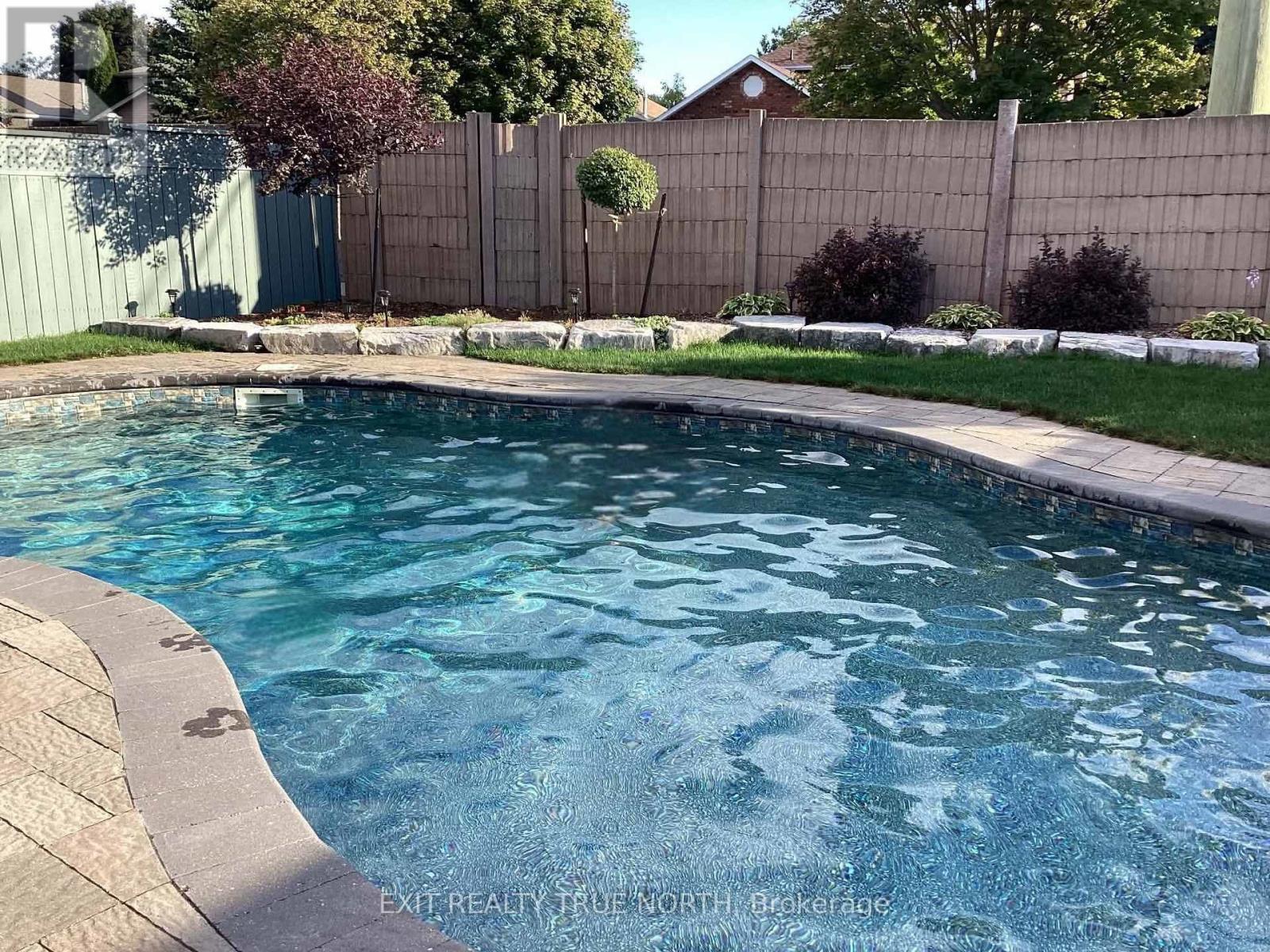 53 Etherington Crescent, Barrie, ON - Outdoor