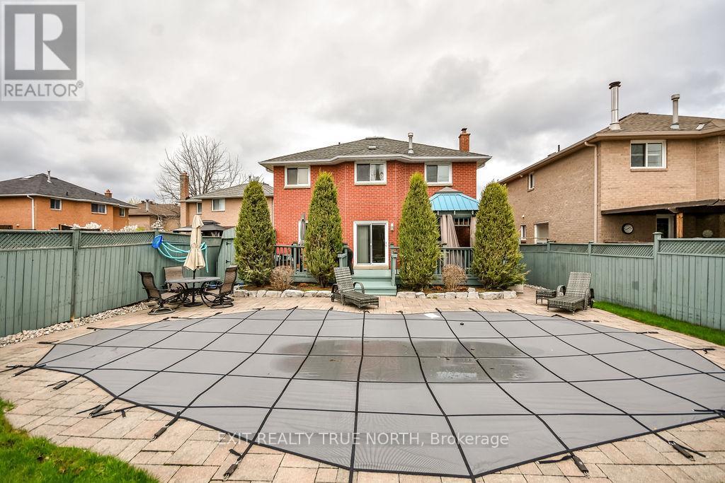 53 Etherington Crescent, Barrie, ON - Outdoor