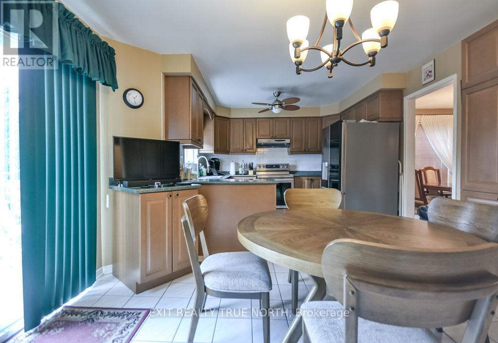 53 Etherington Crescent, Barrie, ON - Indoor Photo Showing Dining Room