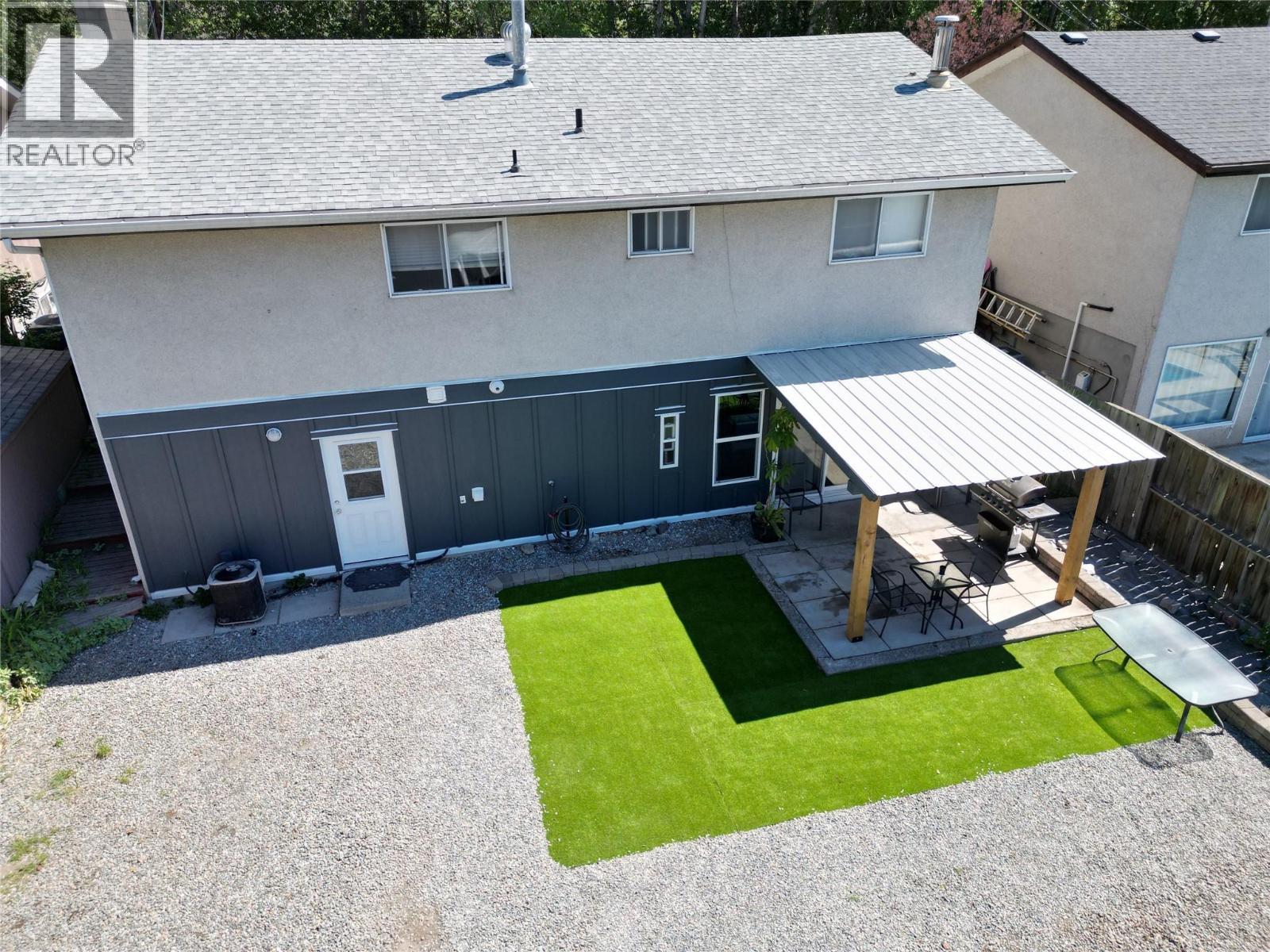 1151 Schubert Drive, Kamloops, BC - Outdoor With Exterior