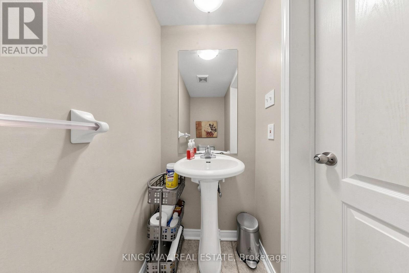 5642 Annabelle Avenue, Mississauga, ON - Indoor Photo Showing Bathroom