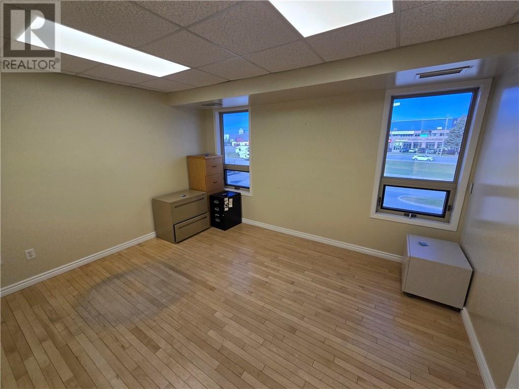 902B Newgate Avenue, Sudbury, ON