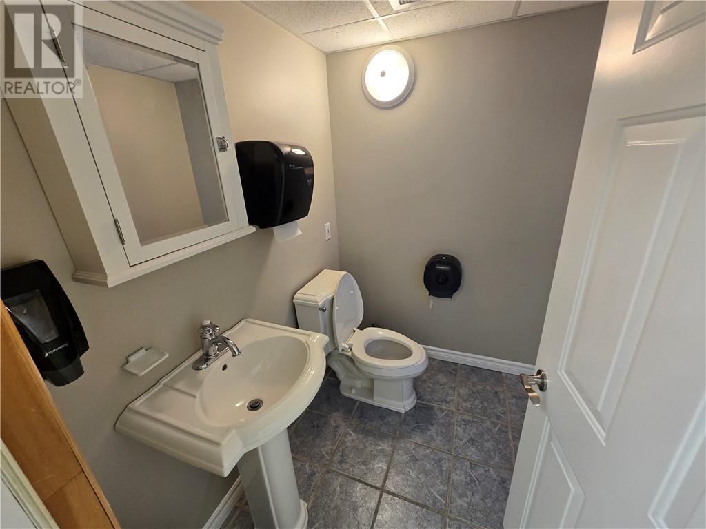 902B Newgate Avenue, Sudbury, ON