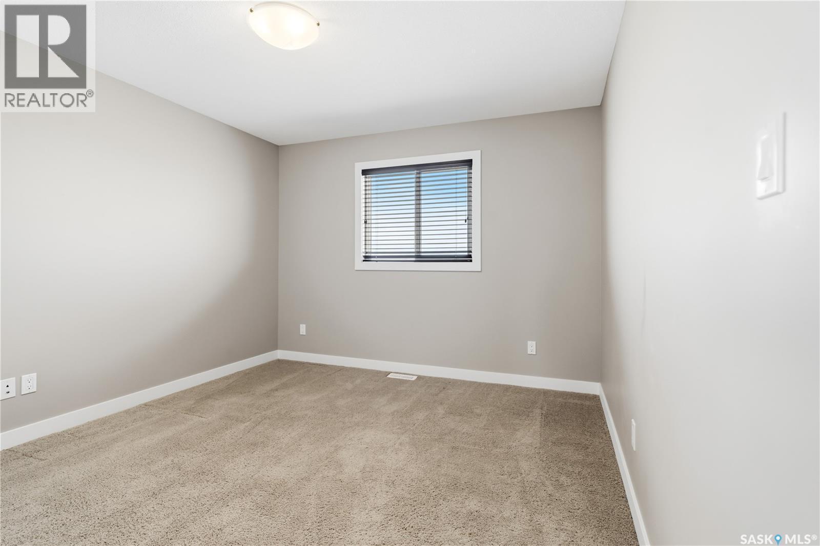 8814 Herman Crescent, Regina, SK - Indoor Photo Showing Other Room