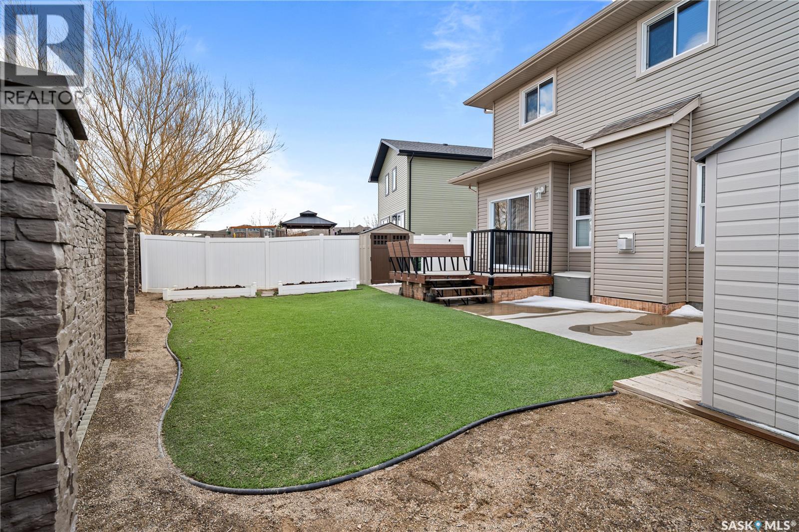 8814 Herman Crescent, Regina, SK - Outdoor