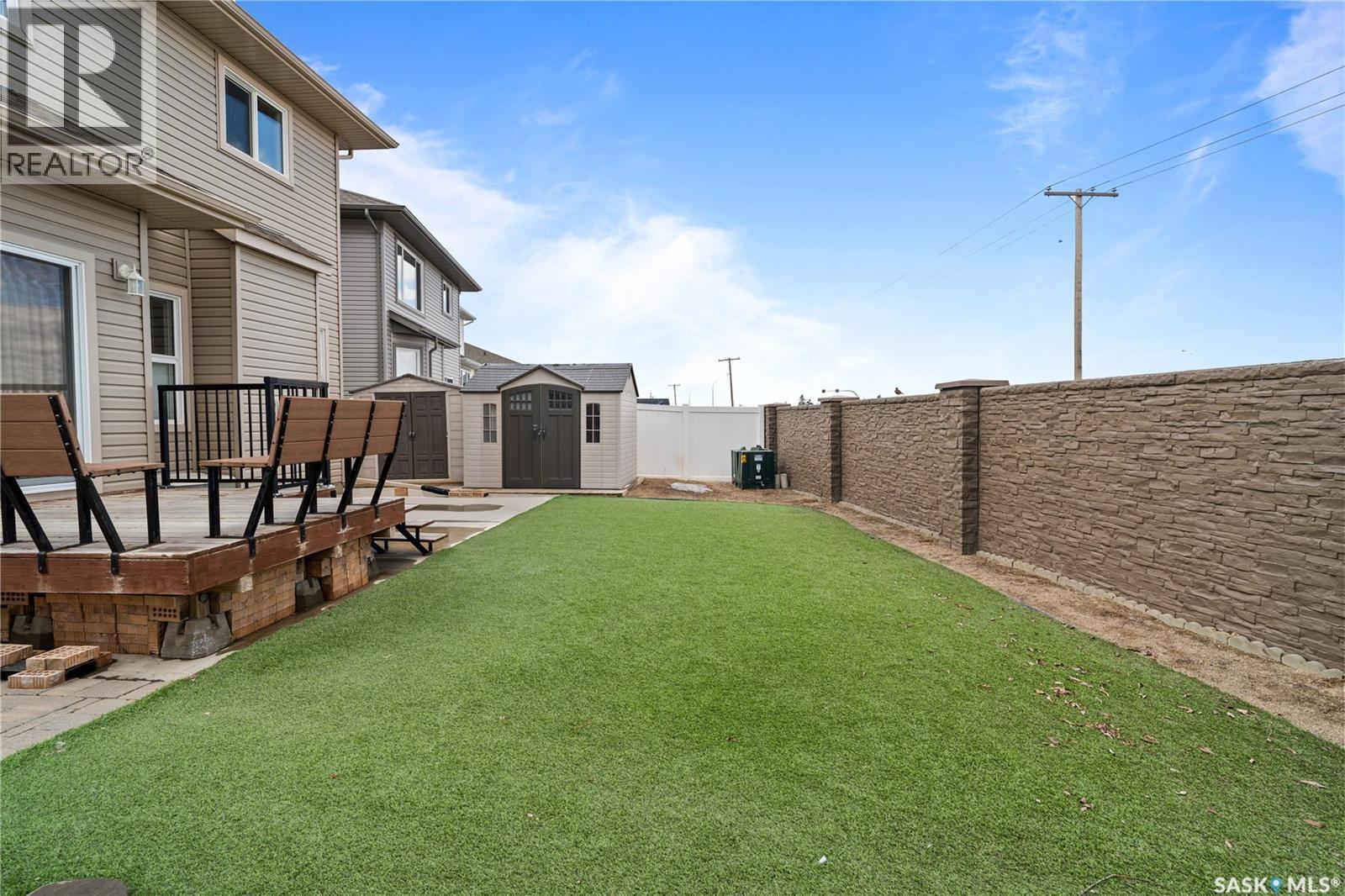 8814 Herman Crescent, Regina, SK - Outdoor