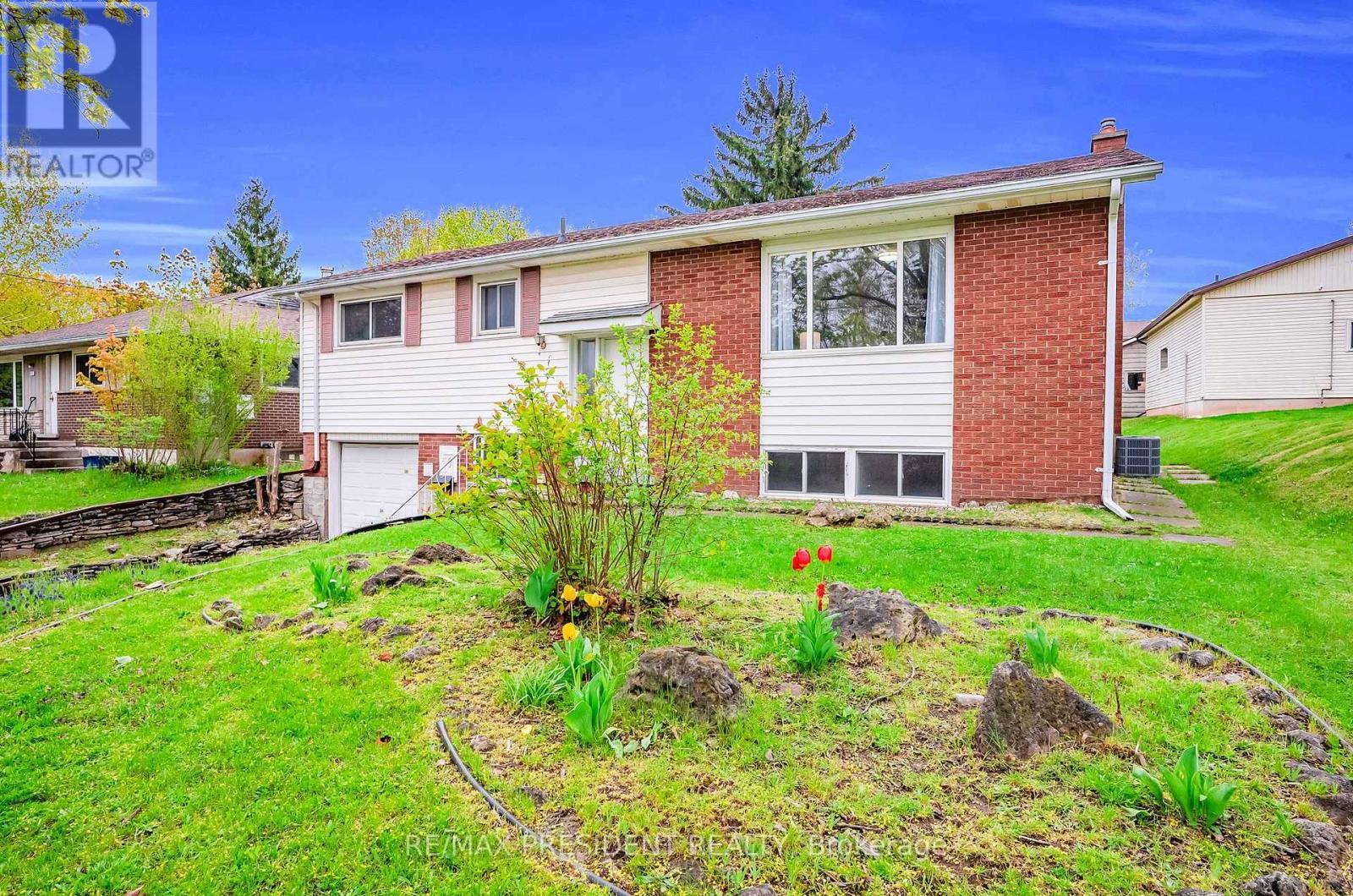 57 High Street, Waterloo, ON - Outdoor