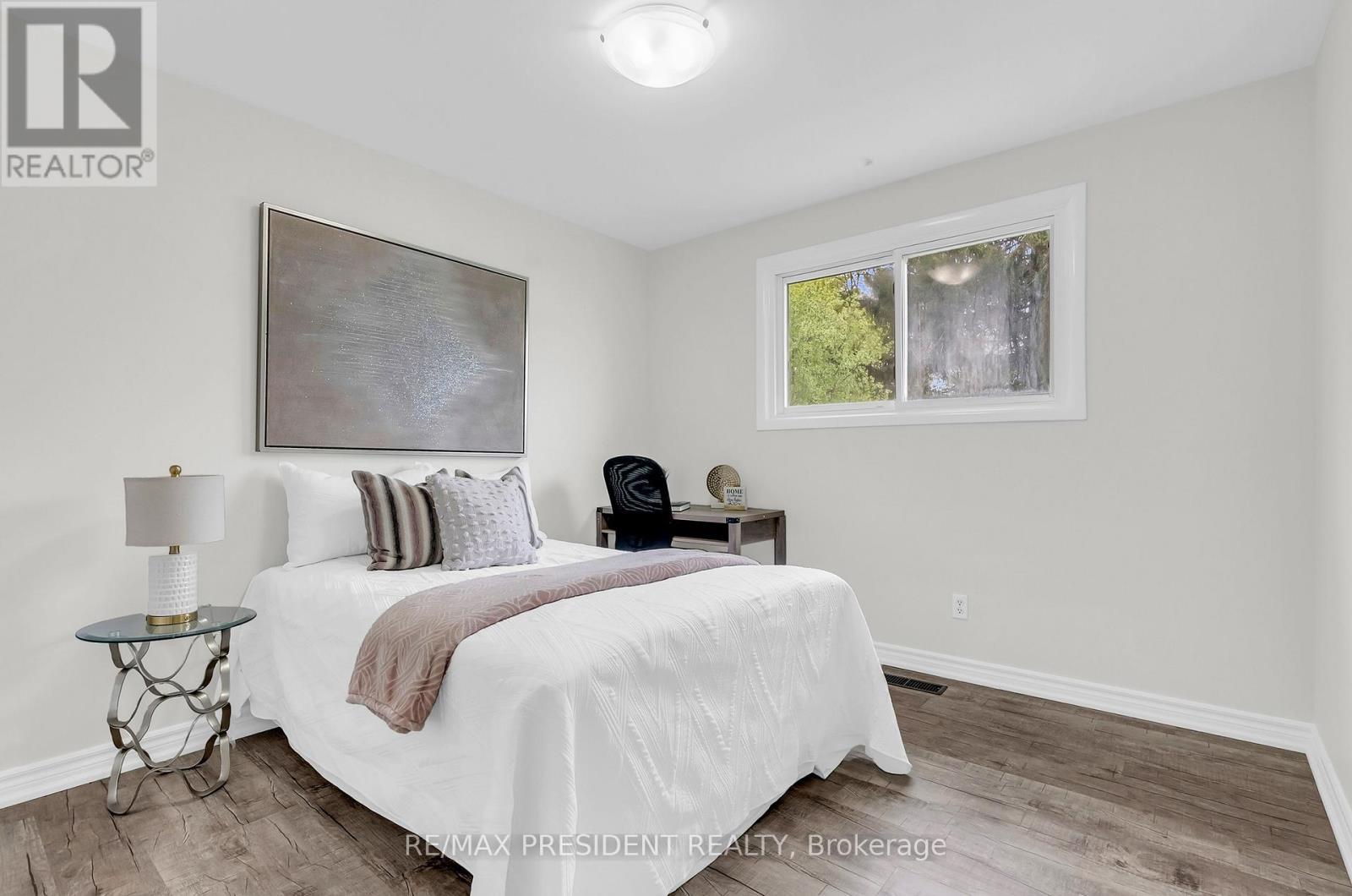 57 High Street, Waterloo, ON - Indoor Photo Showing Bedroom