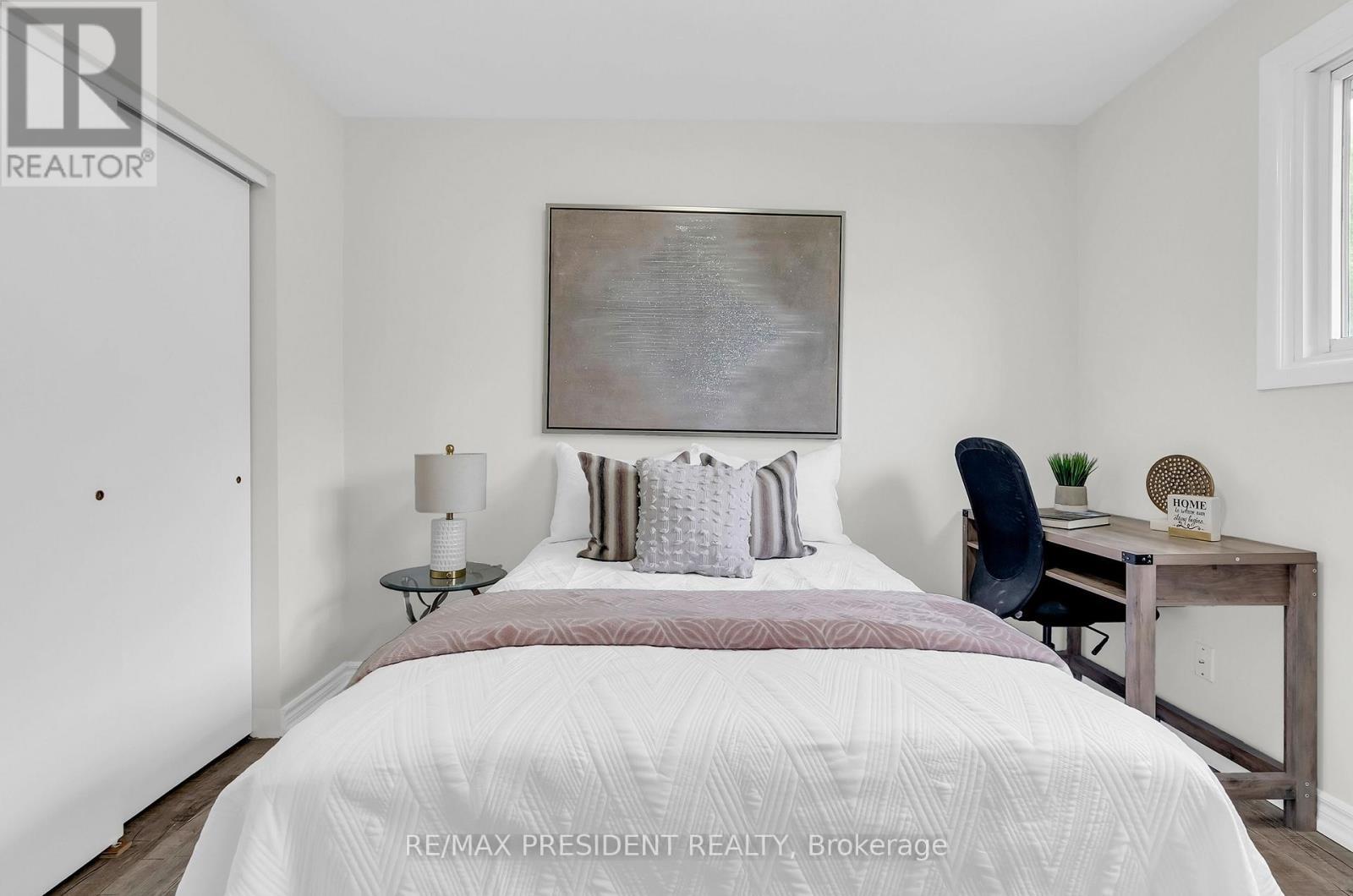 57 High Street, Waterloo, ON - Indoor Photo Showing Bedroom