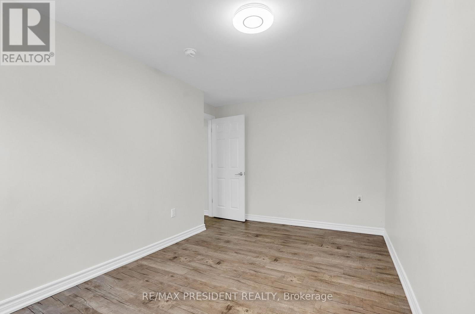 57 High Street, Waterloo, ON - Indoor Photo Showing Other Room