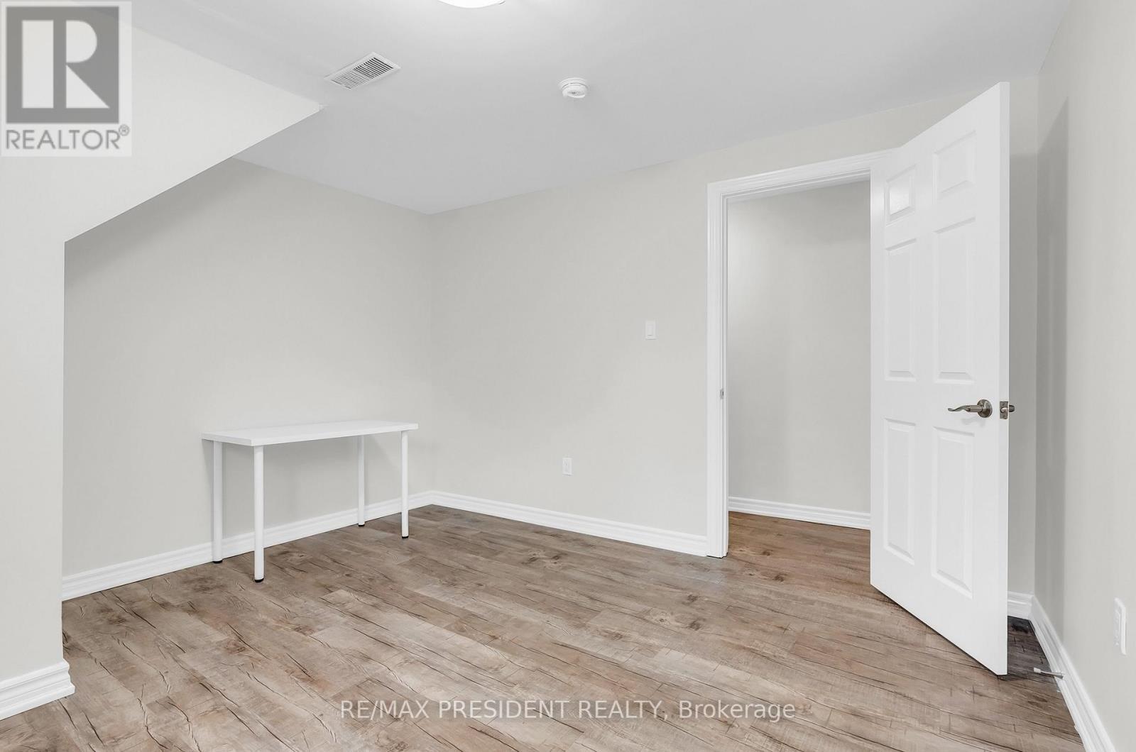 57 High Street, Waterloo, ON - Indoor Photo Showing Other Room
