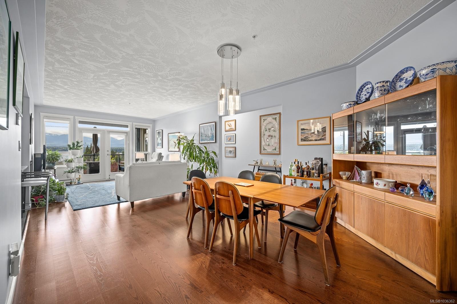 #303-1912 Comox Ave, Comox, BC - Indoor Photo Showing Dining Room