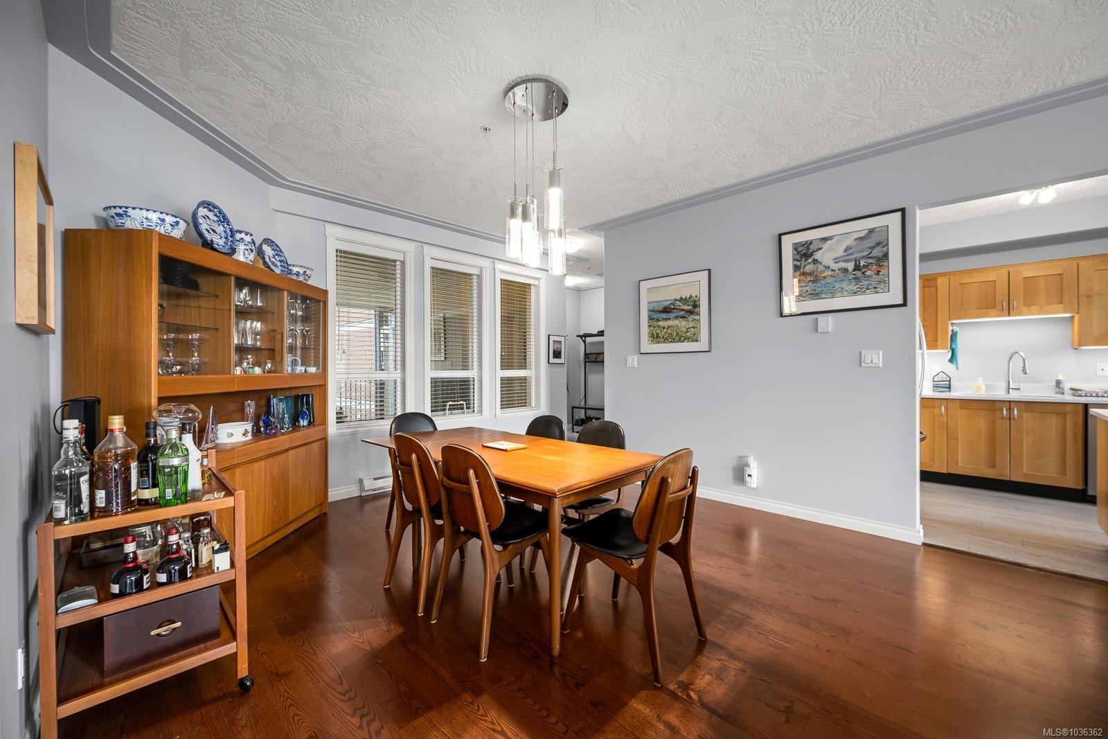 #303-1912 Comox Ave, Comox, BC - Indoor Photo Showing Dining Room