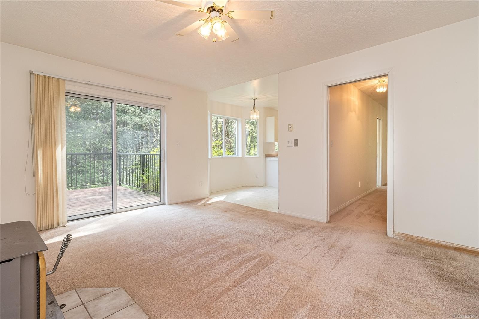 609 Taurus Dr, Metchosin, BC