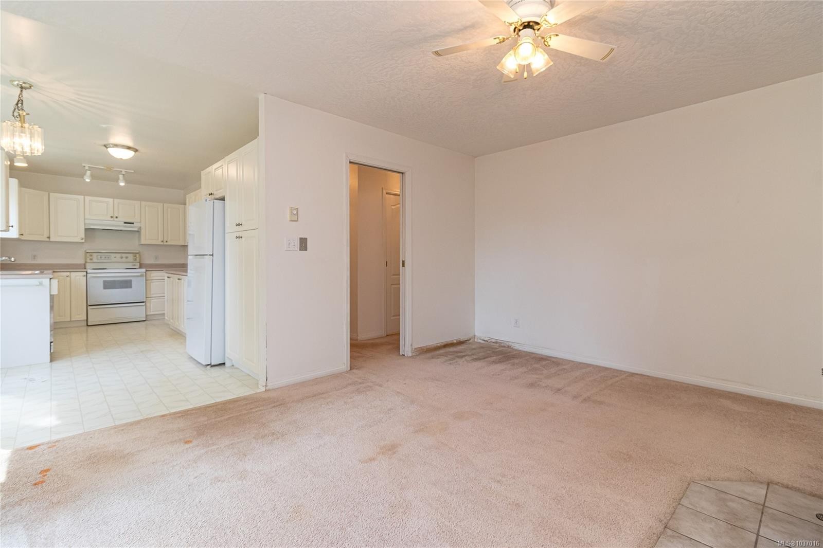 609 Taurus Dr, Metchosin, BC