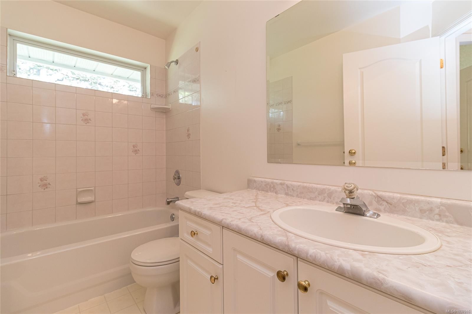609 Taurus Dr, Metchosin, BC