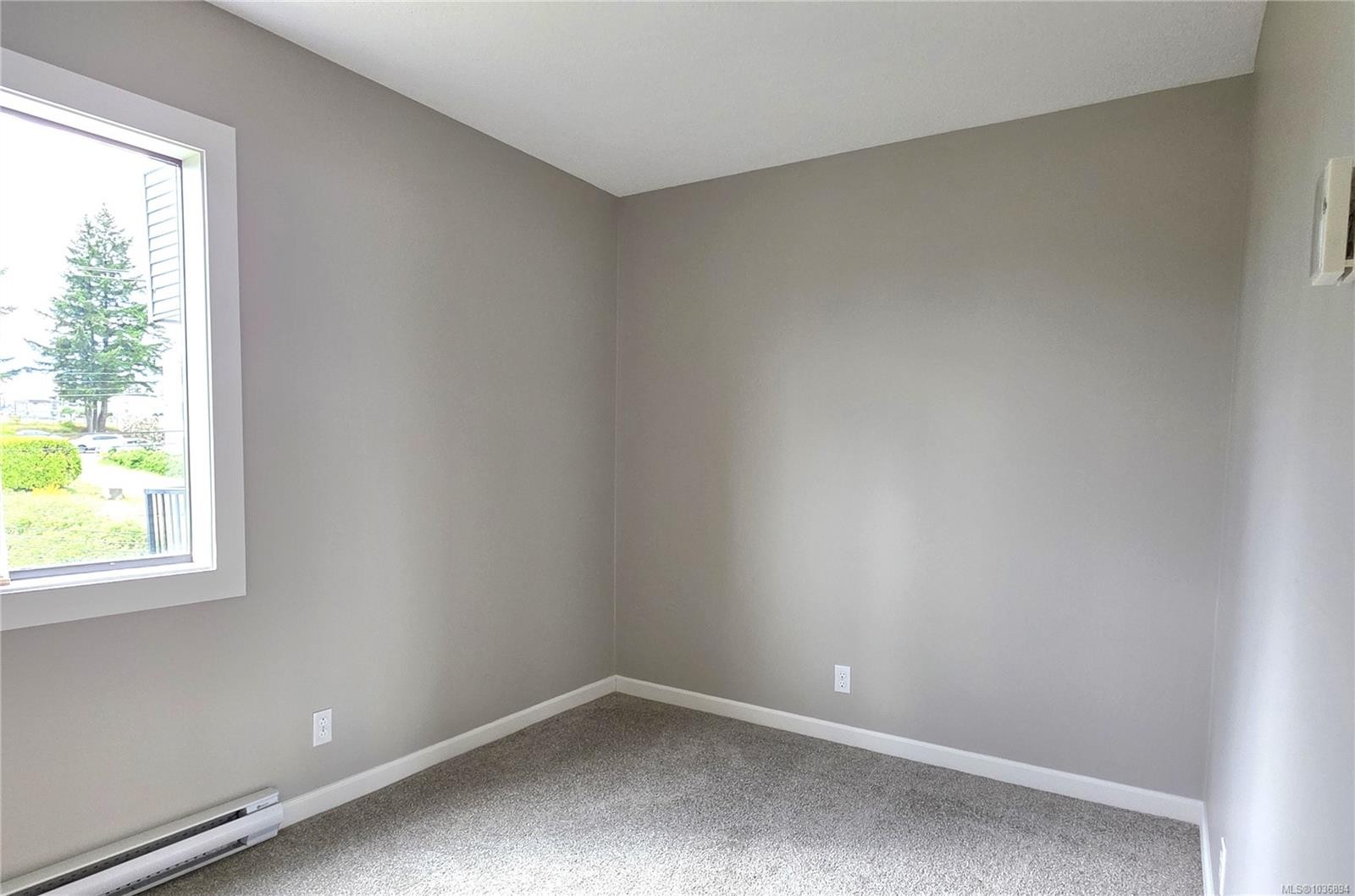 #305-907 Cedar St, Campbell River, BC - Indoor Photo Showing Other Room