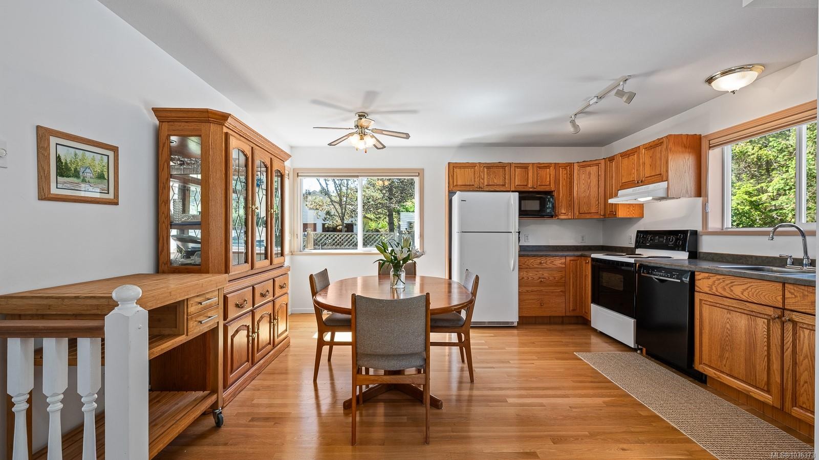 416 Curtis Rd, Comox, BC