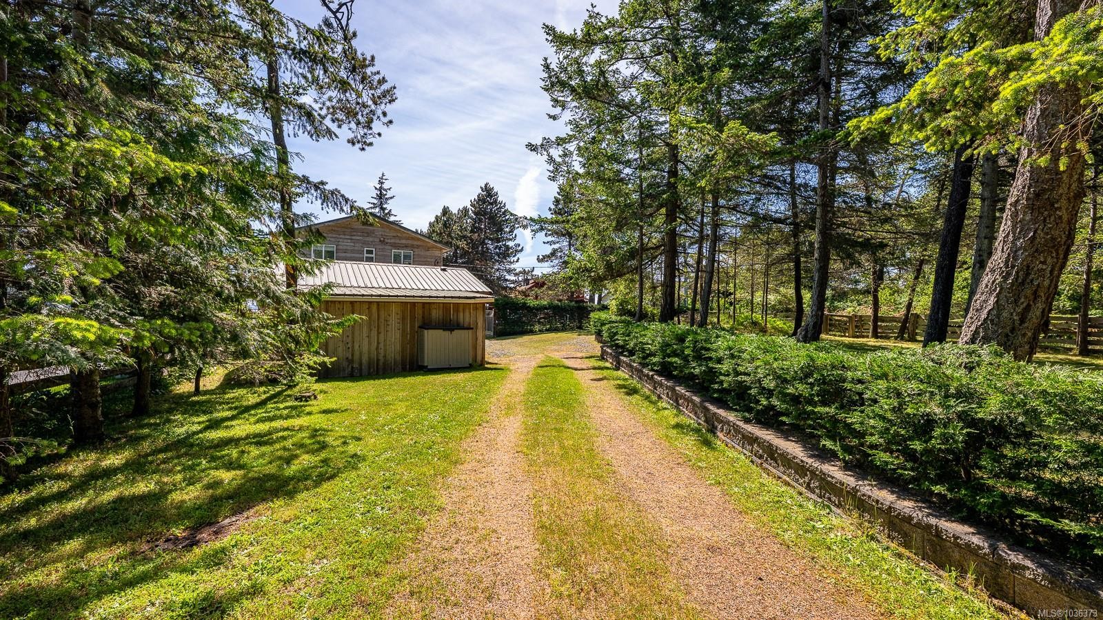 416 Curtis Rd, Comox, BC