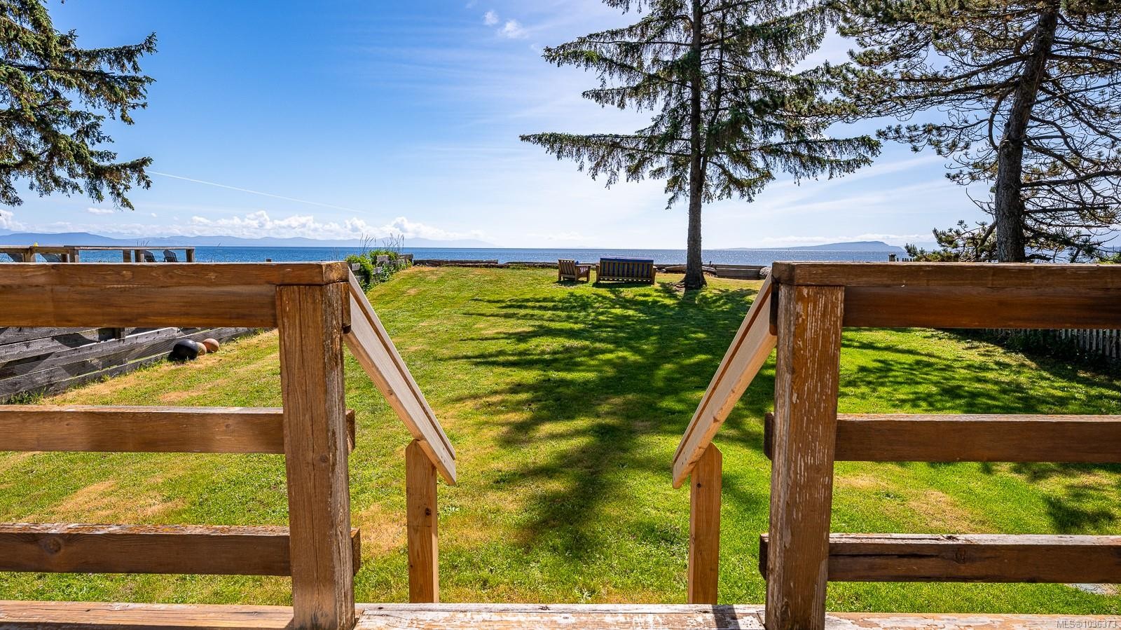 416 Curtis Rd, Comox, BC