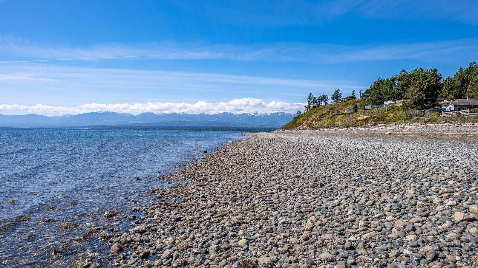 416 Curtis Rd, Comox, BC