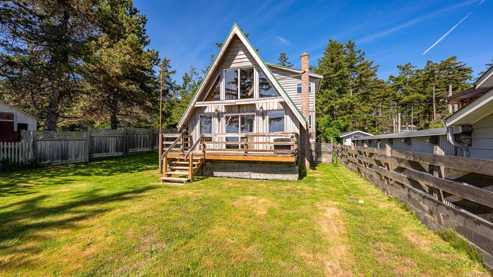 416 Curtis Rd, Comox, BC