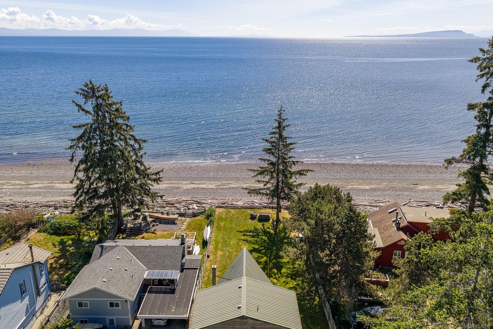 416 Curtis Rd, Comox, BC