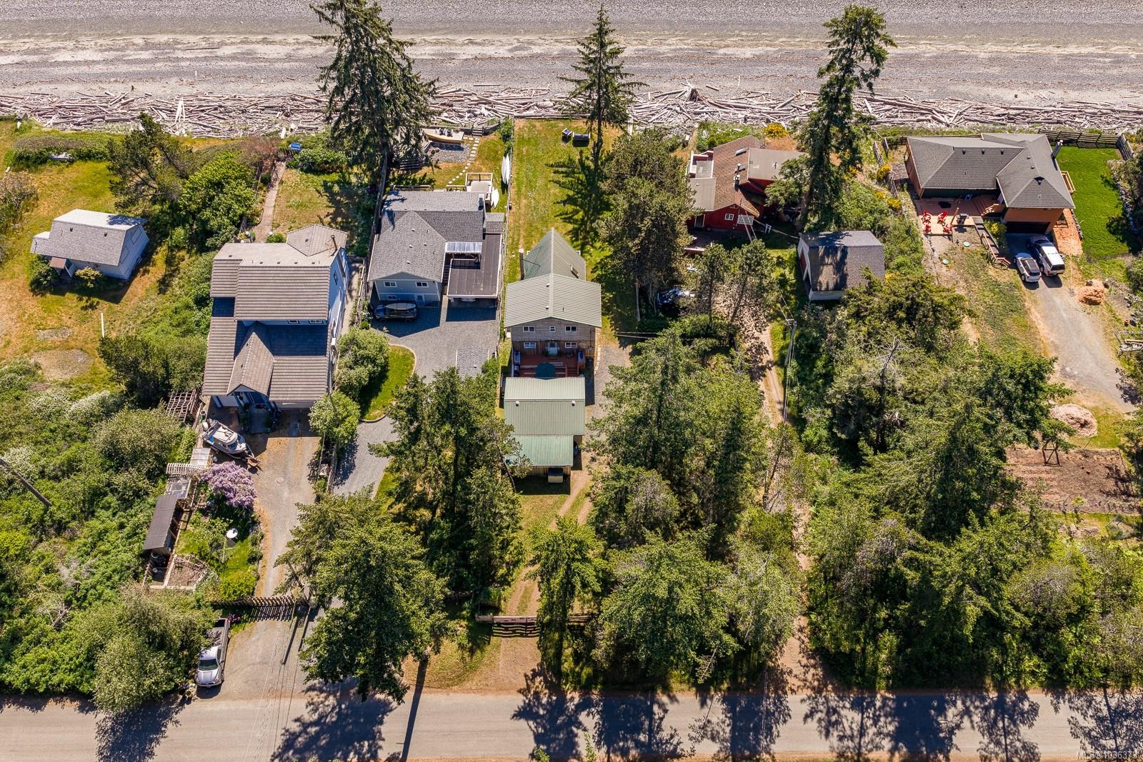 416 Curtis Rd, Comox, BC