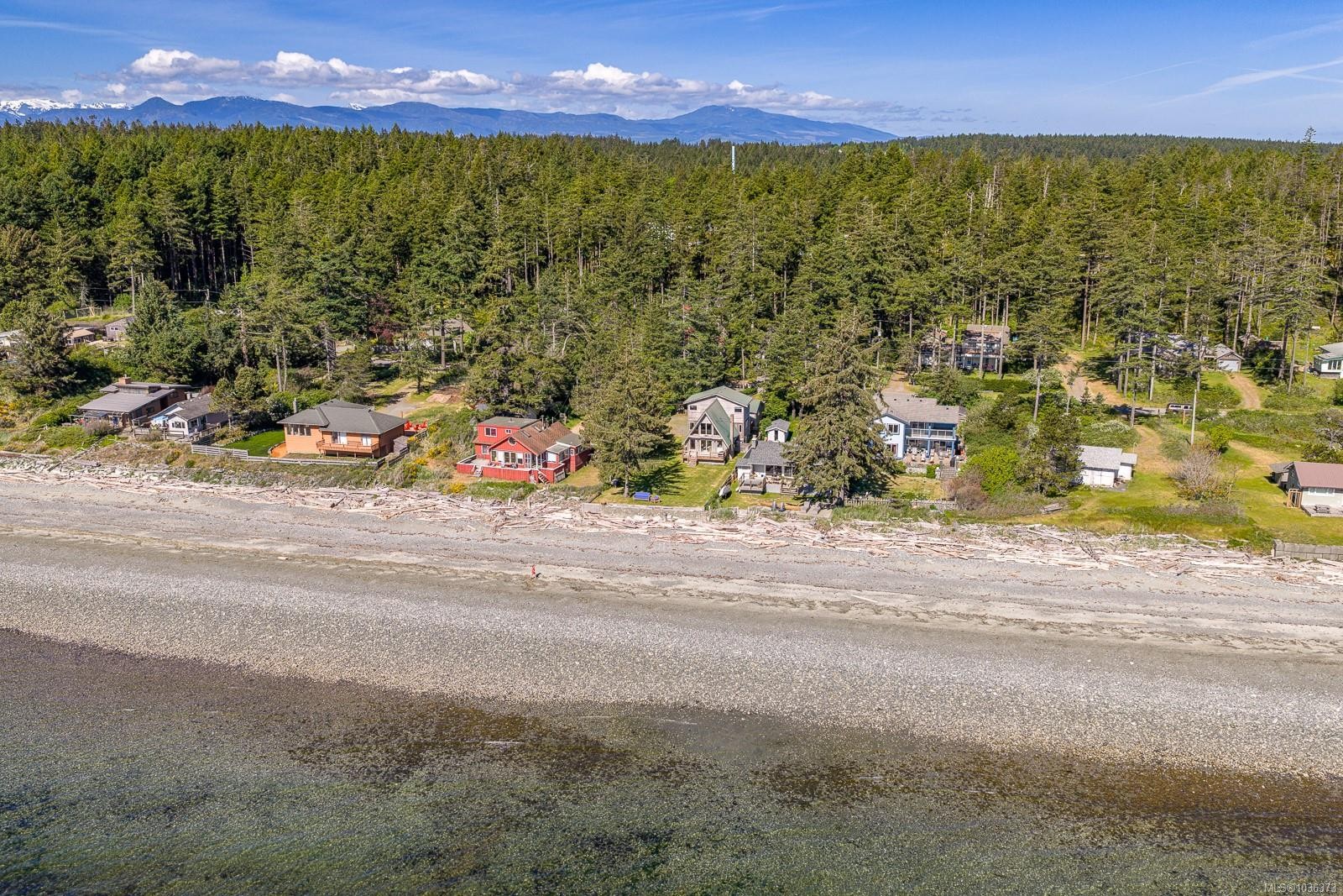 416 Curtis Rd, Comox, BC