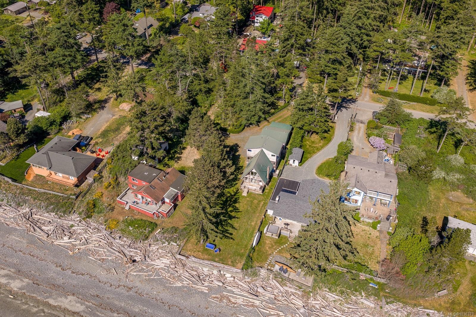 416 Curtis Rd, Comox, BC