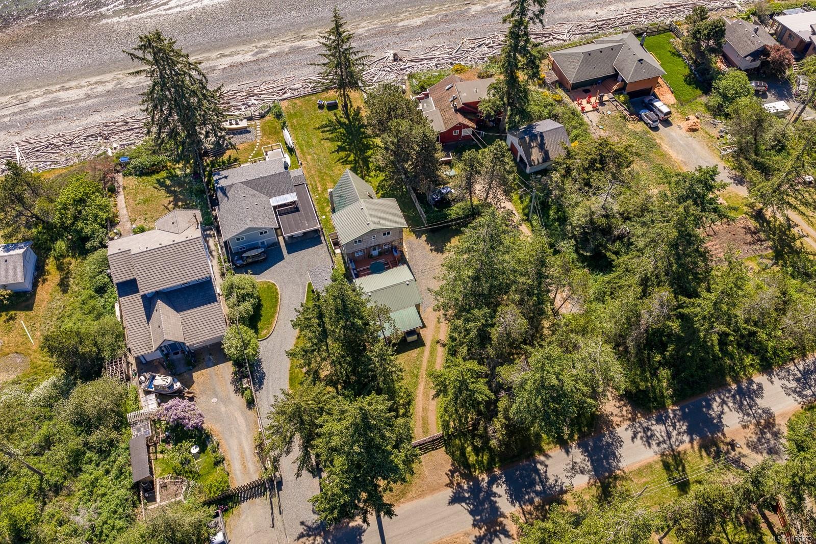 416 Curtis Rd, Comox, BC