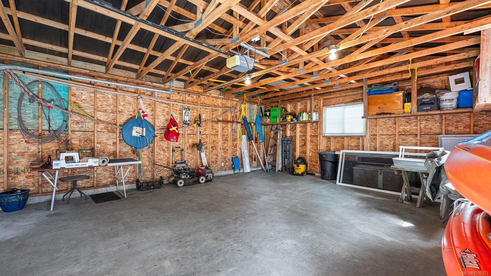 416 Curtis Rd, Comox, BC