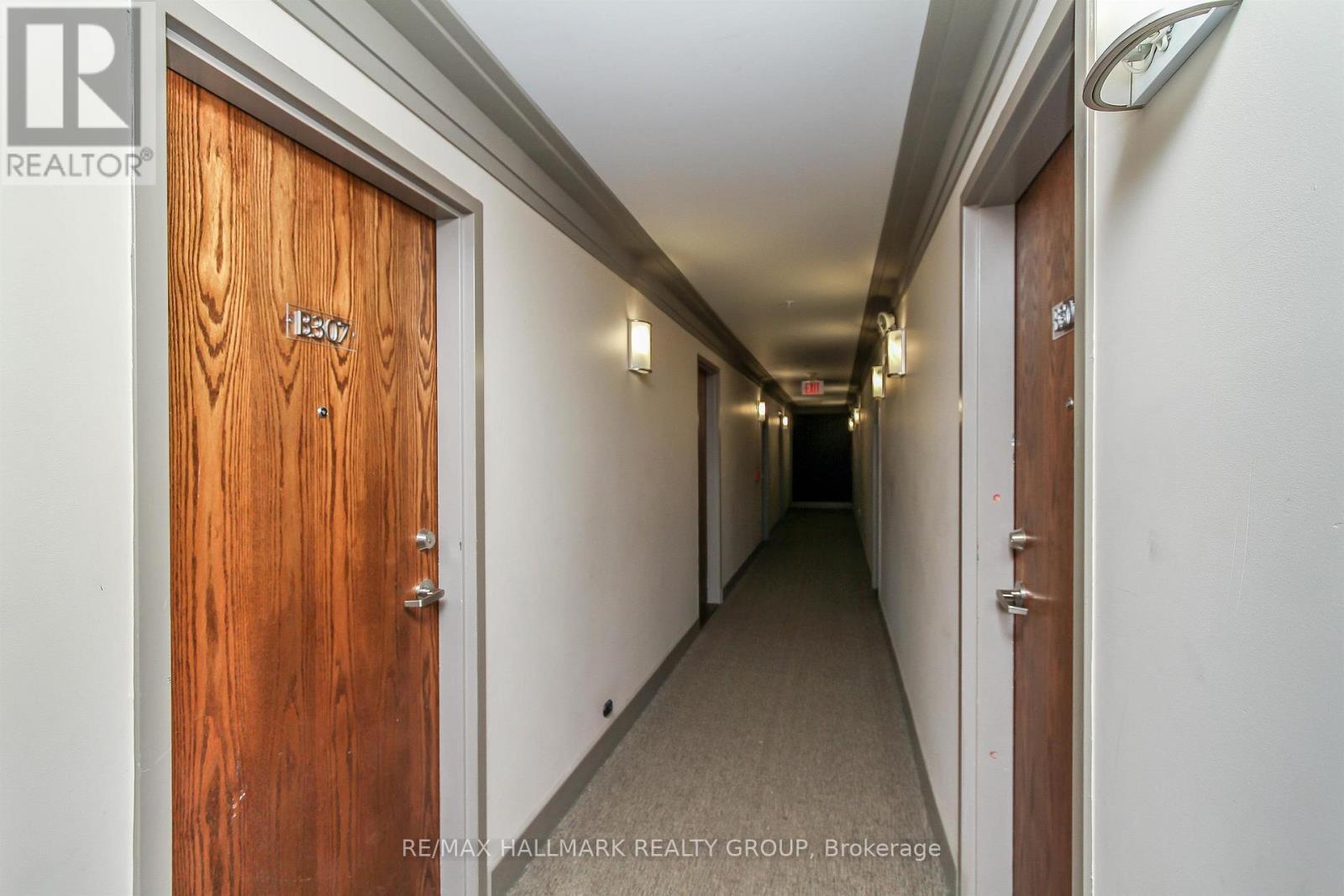 B307 - 124 Guigues Avenue, Ottawa, ON - Indoor Photo Showing Other Room