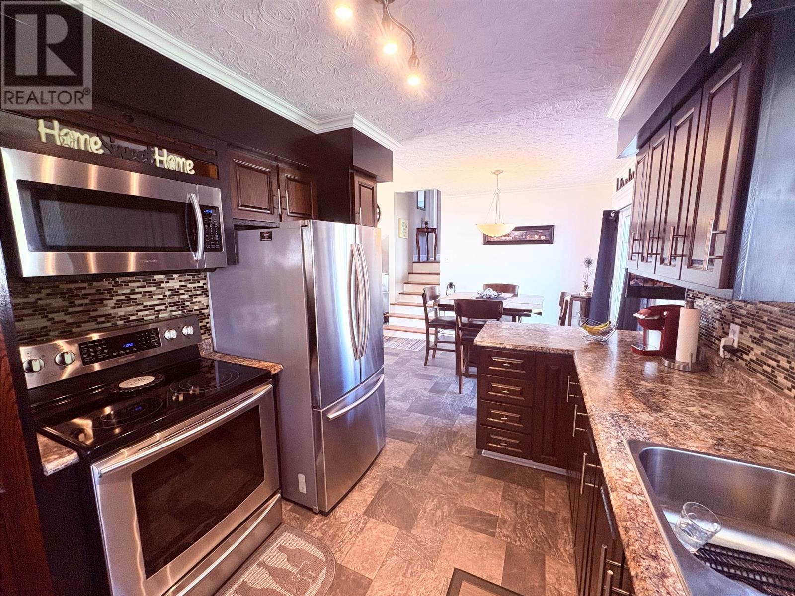 326 Main Street, Baytona, NL - Indoor Photo Showing Kitchen With Upgraded Kitchen