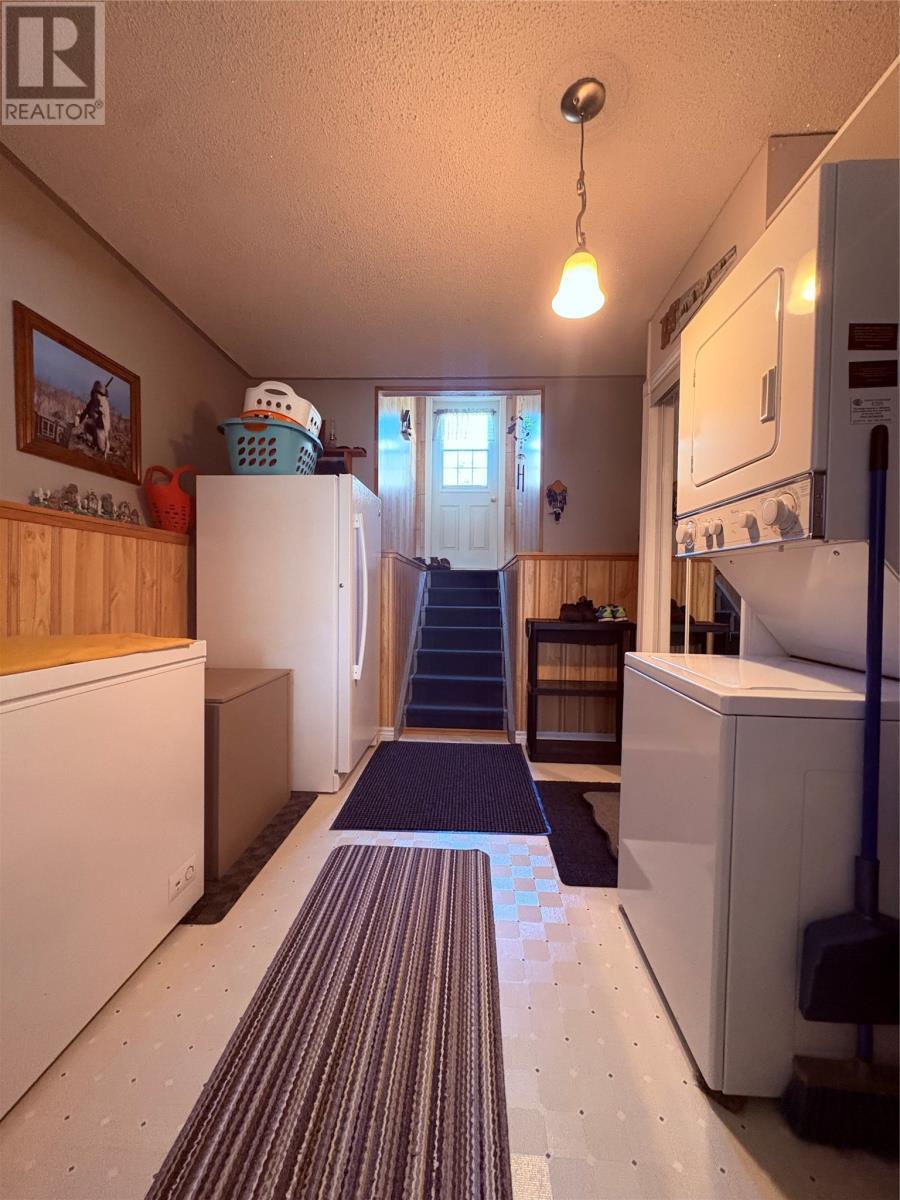 326 Main Street, Baytona, NL - Indoor Photo Showing Laundry Room
