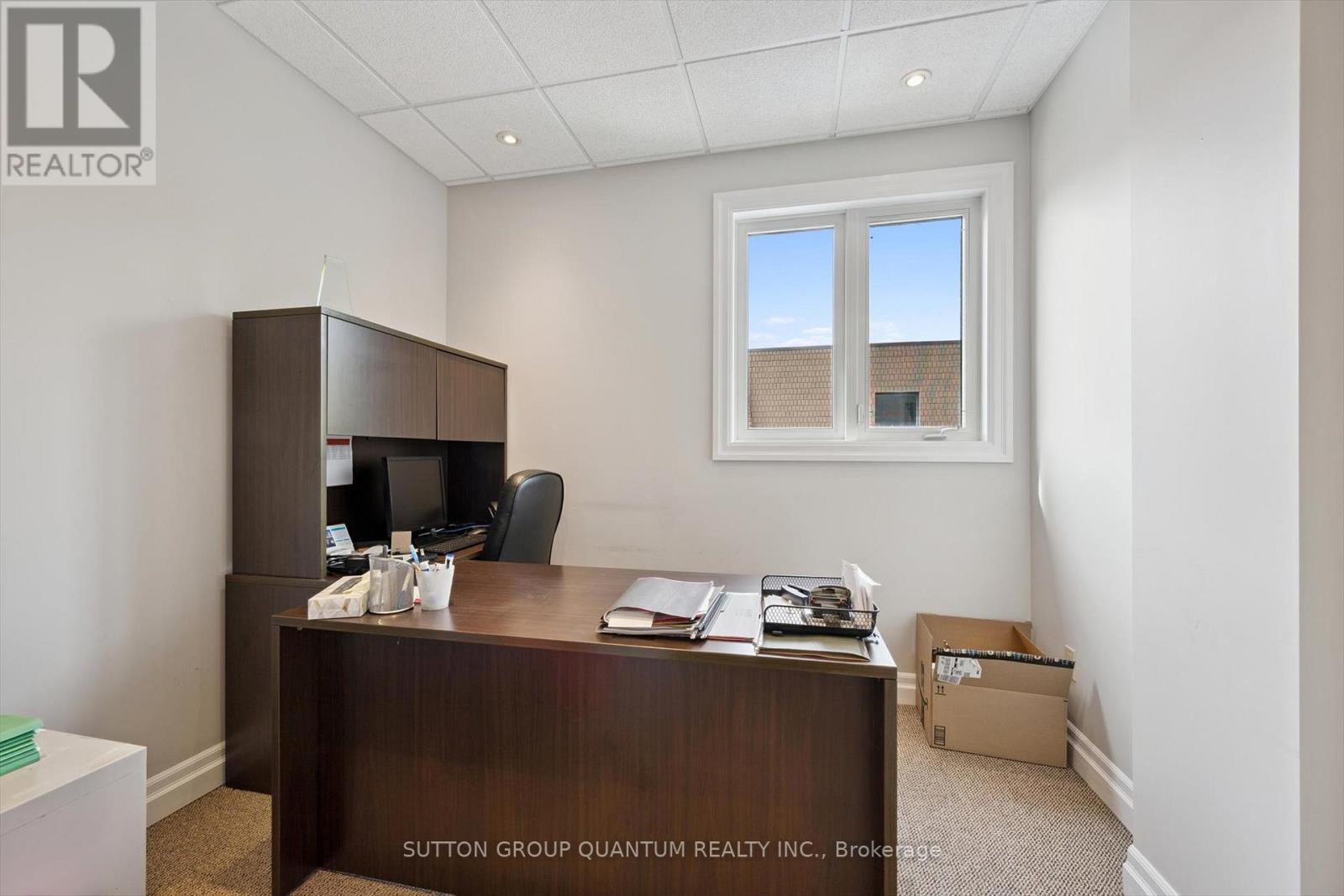 1673 Lakeshore Road W, Mississauga, ON
