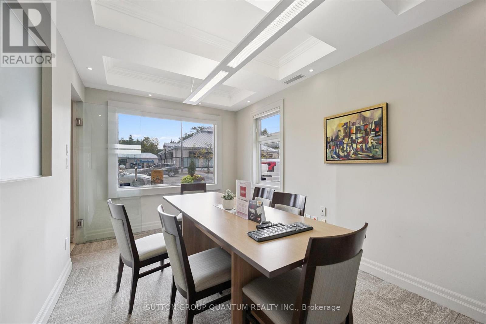 1673 Lakeshore Road W, Mississauga, ON