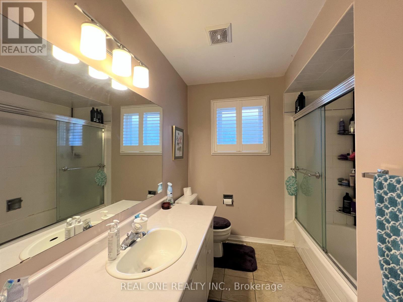 6403 Osprey Boulevard, Mississauga, ON - Indoor Photo Showing Bathroom